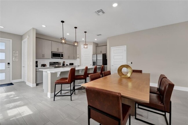 Building Photo - 7833 Spectrum Dr