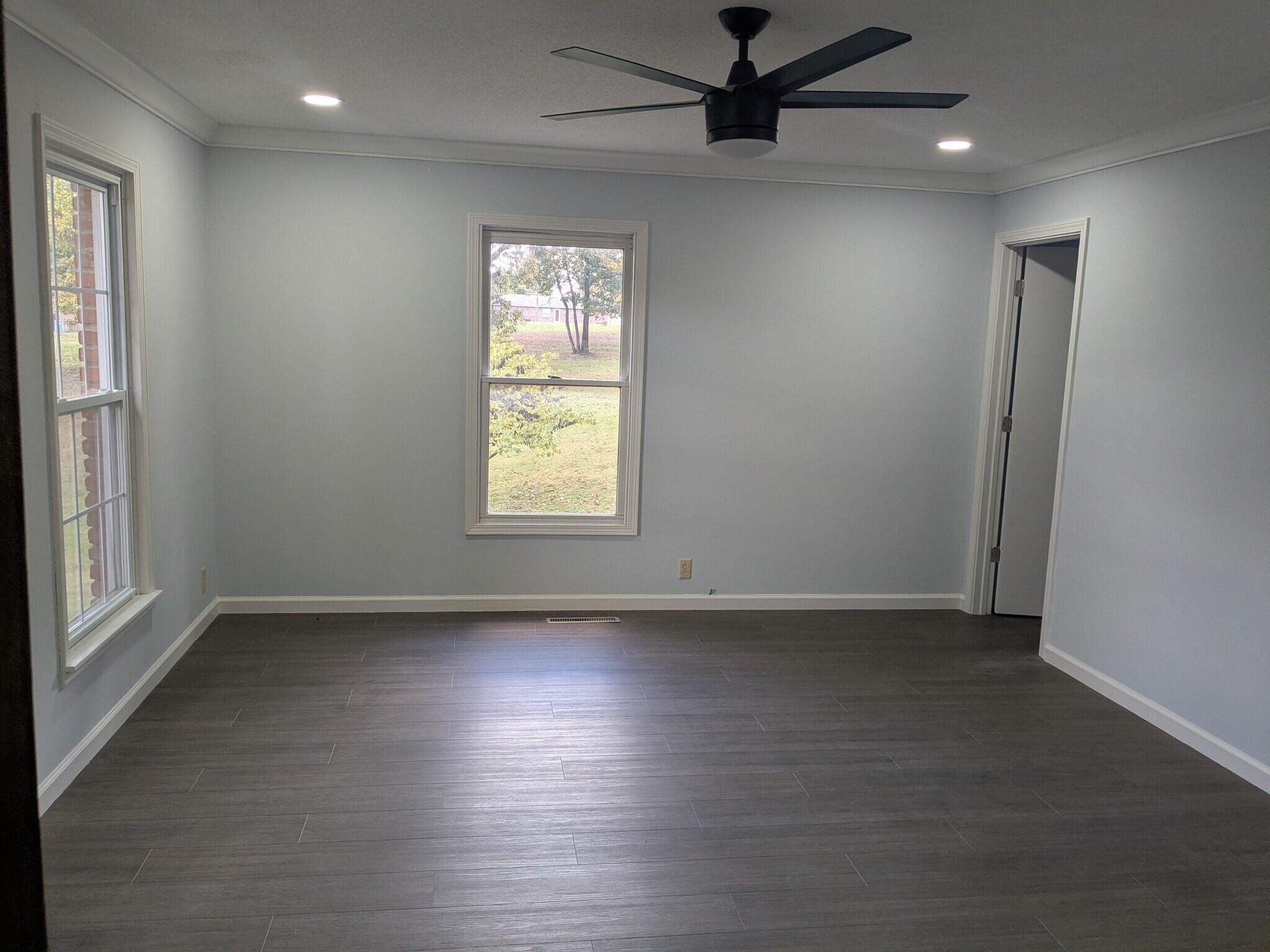 Building Photo - 1306 Marion Dr