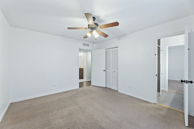 Building Photo - 2726 Blanton St
