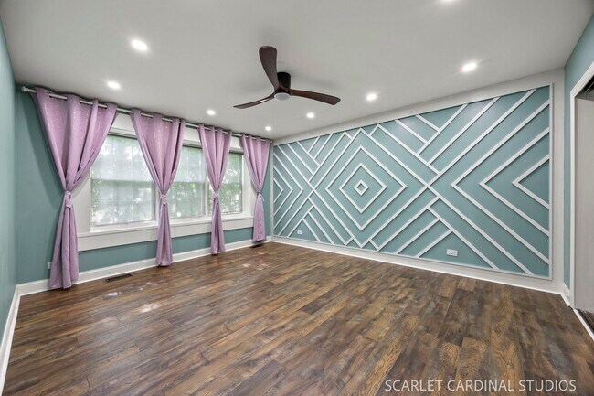 Building Photo - 309 Newport Ln