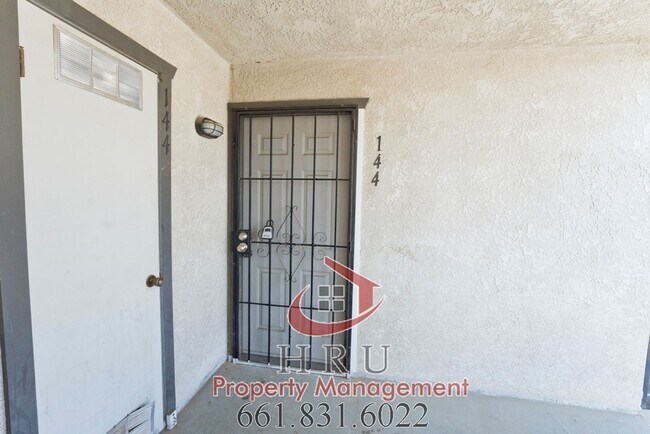 Building Photo - SW- condo 2bed-1.bath