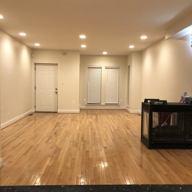 Huge open floor plan + hardwood floors - 1204 Florida Ave NE