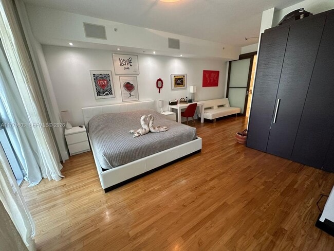 Building Photo - 2001 Meridian Ave