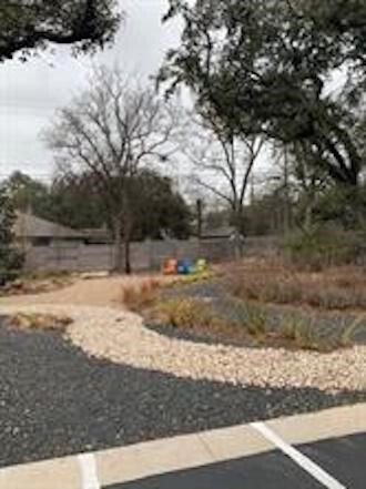 Building Photo - 6800 Menchaca Rd