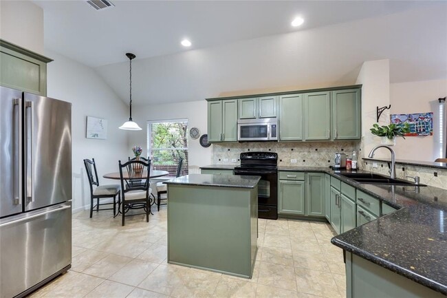 Building Photo - 1426 Gracy Dr