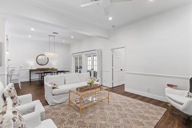 Building Photo - 5955 Michaux St
