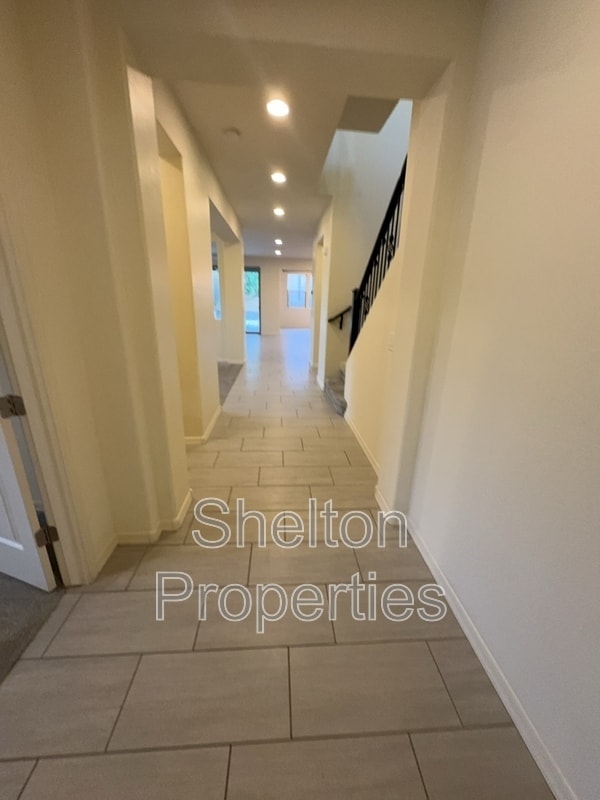 Building Photo - 20654 W Alsap Rd