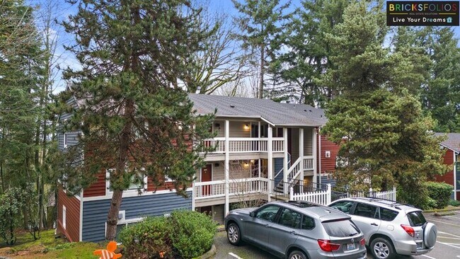 Building Photo - Nestled in the serene Eastgate neighborhood, Bellevue!