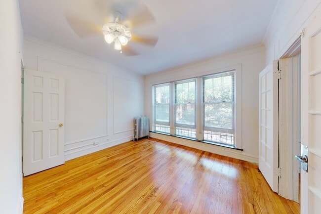 Floorplan - 5034-5046 S. Woodlawn Avenue