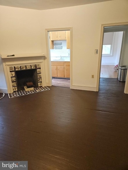 Building Photo - 113 W Beechtree Ln