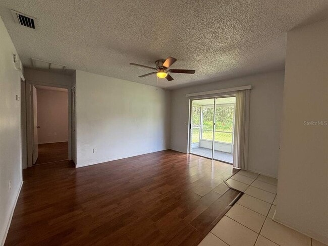 Building Photo - 3153 Bloomingdale Villas Ct