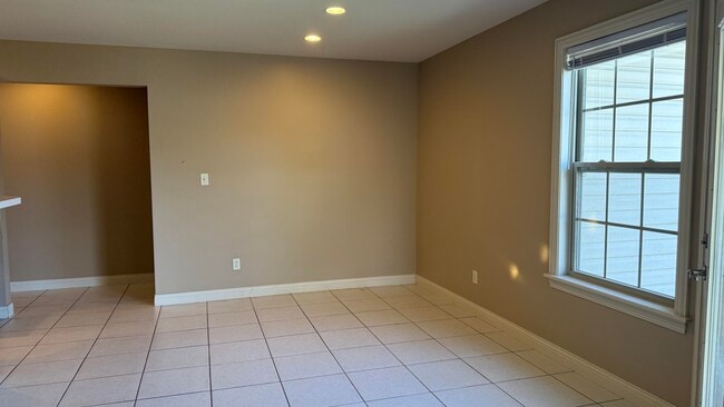 Building Photo - 5109 Lake Trout Ct