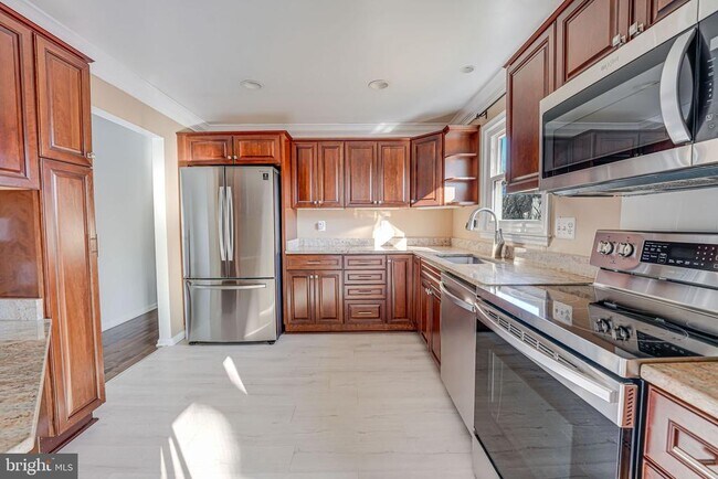 Building Photo - 4512 Lantern Pl