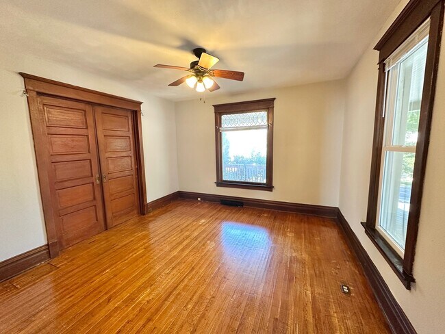 Building Photo - 226 Griffing Ave