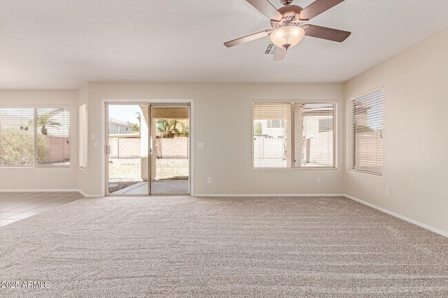 Building Photo - 2302 E Torrey Pines Pl