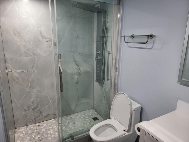 Building Photo - 3180 S Ocean Dr