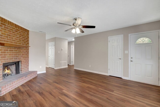 Building Photo - 105 Belle Dr