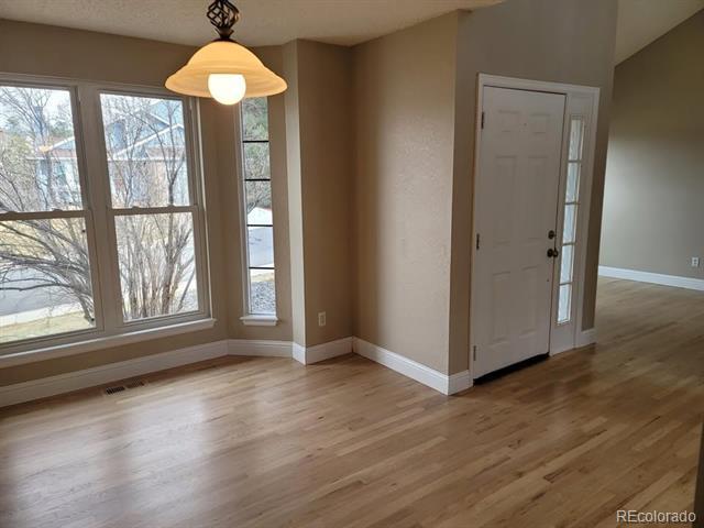 Building Photo - 1714 Foxfield Dr