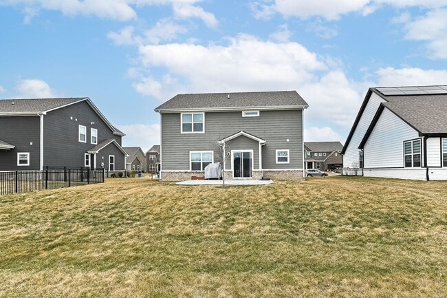 Building Photo - 16406 Taconite Dr