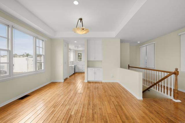 Building Photo - 475 Marine St