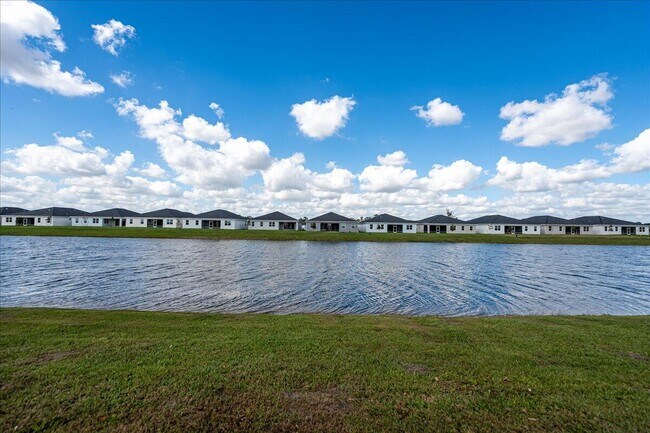 Building Photo - 6362 Windwood Wy