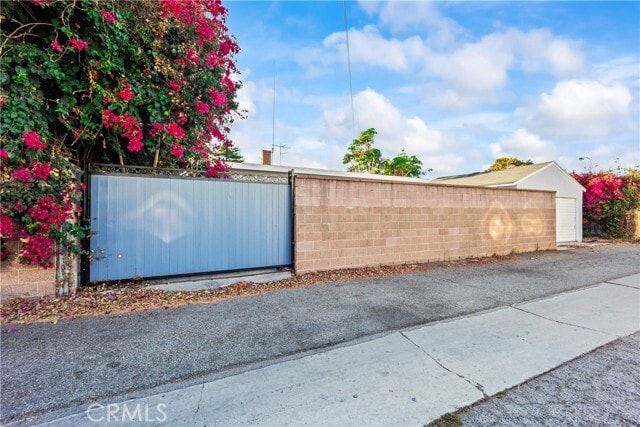 Building Photo - 16710 Elgar Ave