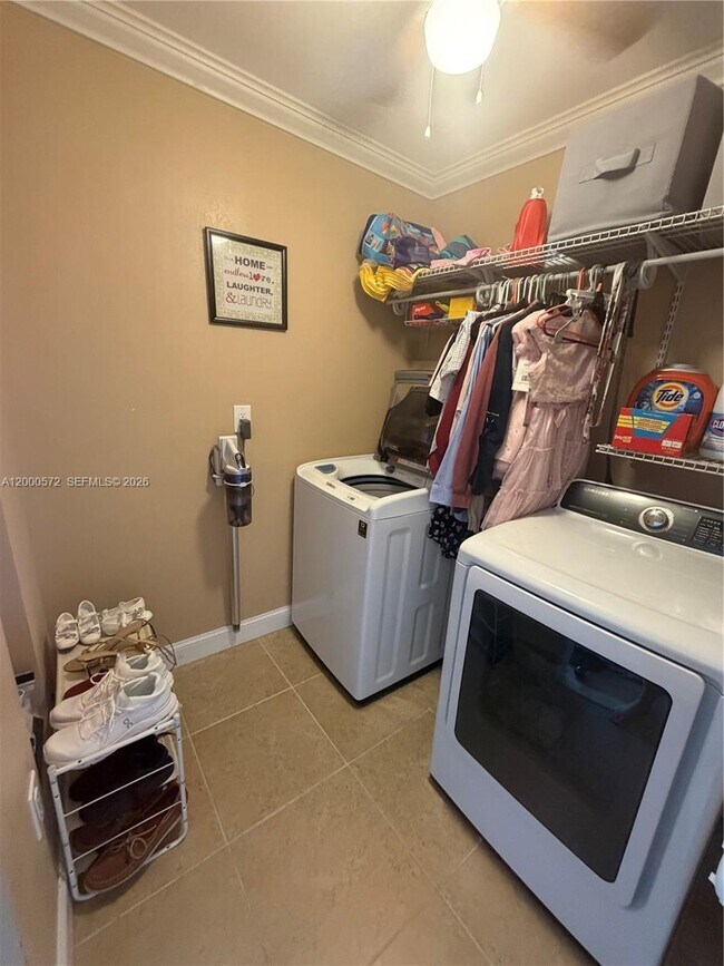 Building Photo - 6497 W 8th Ln