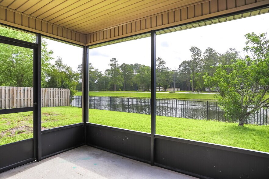 Building Photo - 4510 Oak Moss Loop