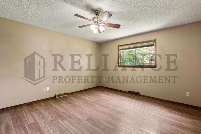 Building Photo - 2203 S Lori Ln