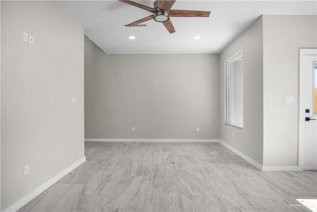 Building Photo - 30 Corales St