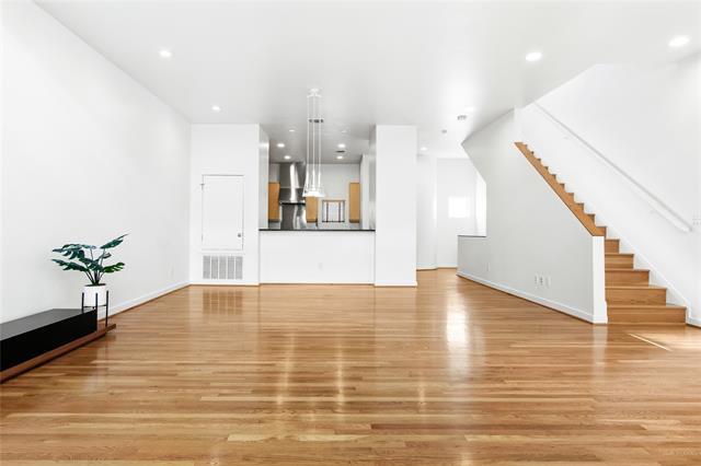 Building Photo - 4022 Travis St