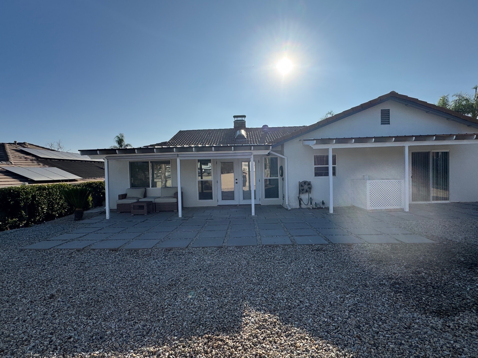 Covered patio rear house - 22471 Loch Lomond Dr