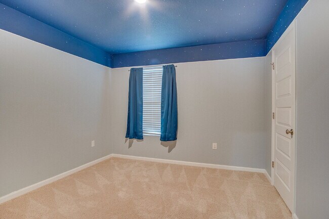 Building Photo - Season’s Savings! Spacious 5BR Near NAS – ...