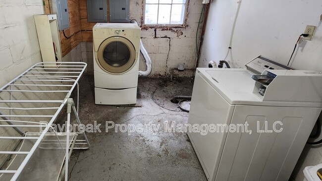 Building Photo - 1228 10th St N