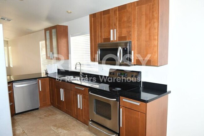 Building Photo - PRICE REDUCED – Fresh Updates in Prime Scottsdale Location!