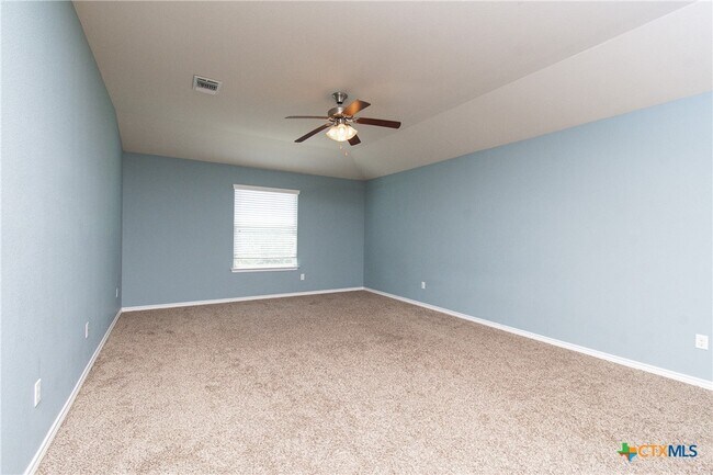 Building Photo - 3264 Vineyard Trail