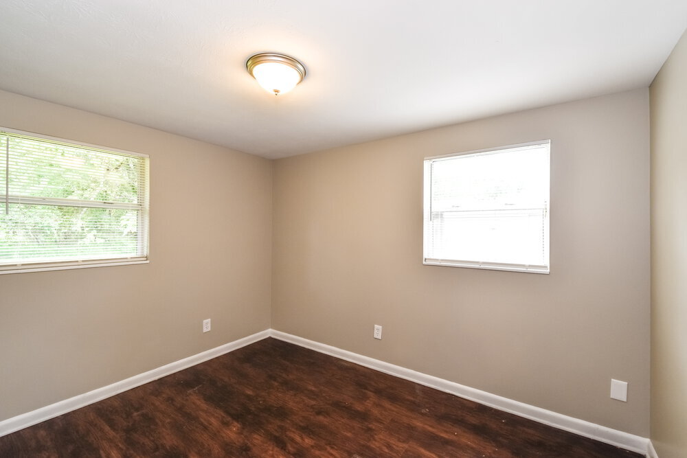 Building Photo - 5816 Sonora Dr W