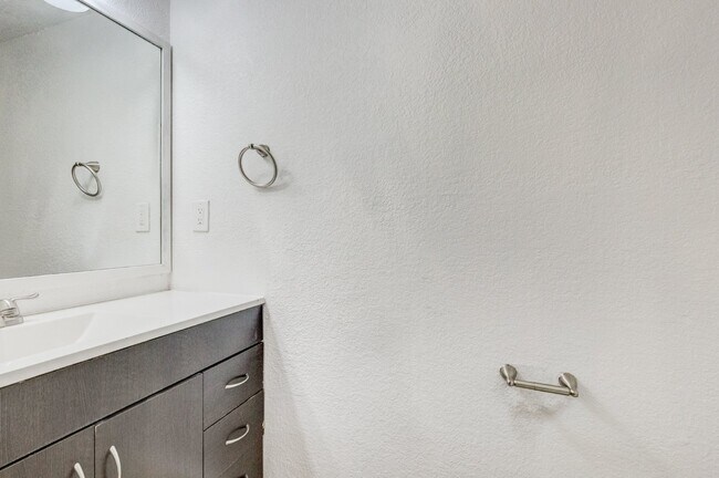 Building Photo - 2535 Spruce St