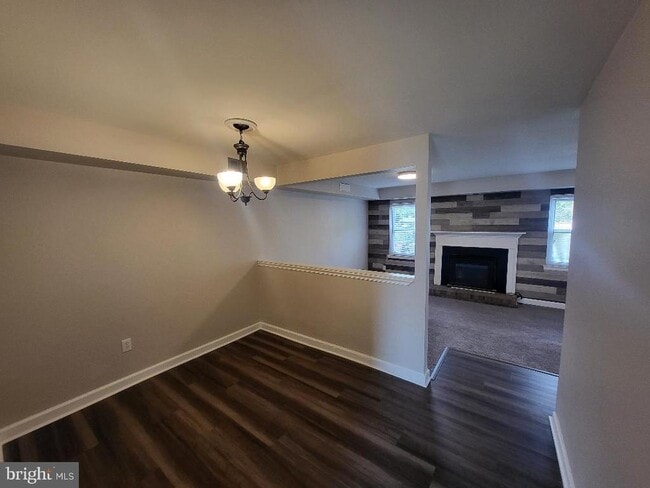 Building Photo - 24 Hollybrooke Dr