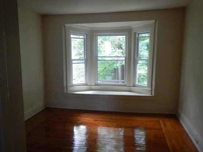 Building Photo - 1217 Madison St