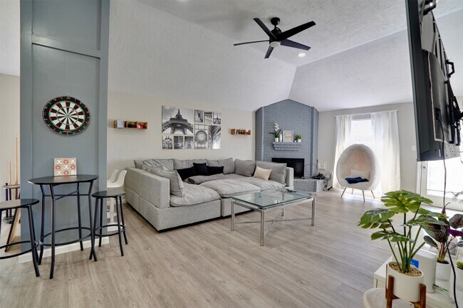 Building Photo - 4010 Oak Terrace Ct