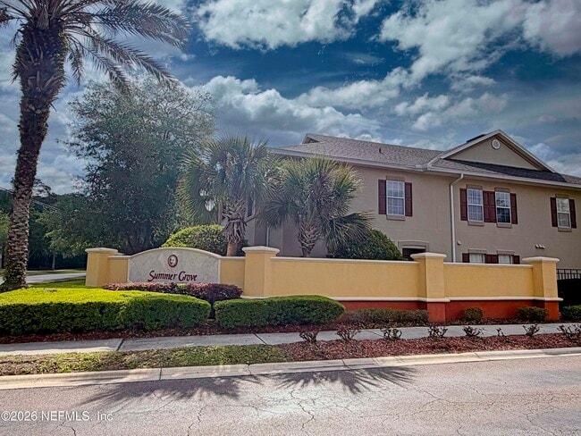 Building Photo - 3888 Summer Grove Way S