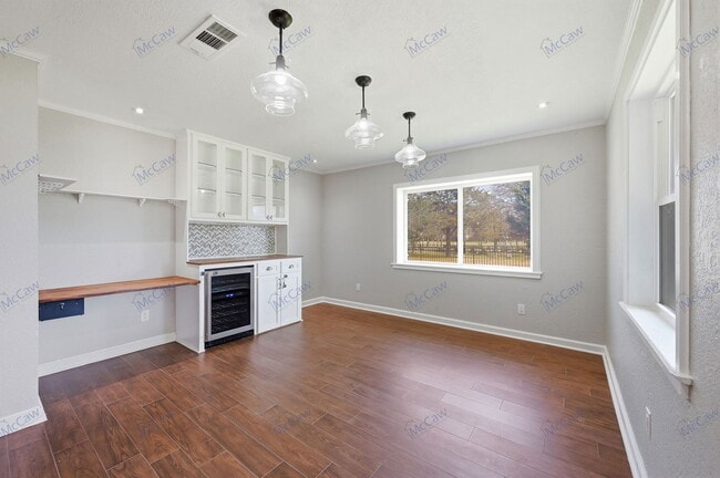 Building Photo - 1325 Bancroft Rd