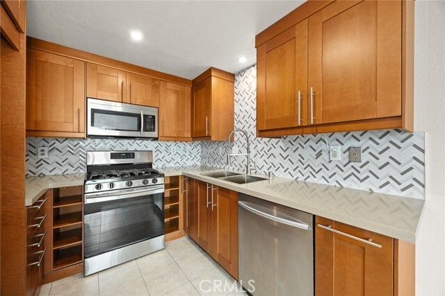 Building Photo - 549 Springbrook N
