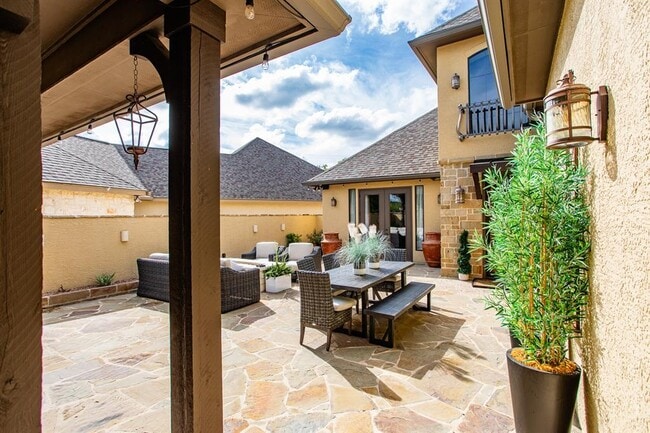 Building Photo - 2916 Rock Barn Dr