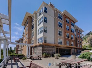 Building Photo - 2 br, 2 bath Condo - 1 Crescent Way, San F...