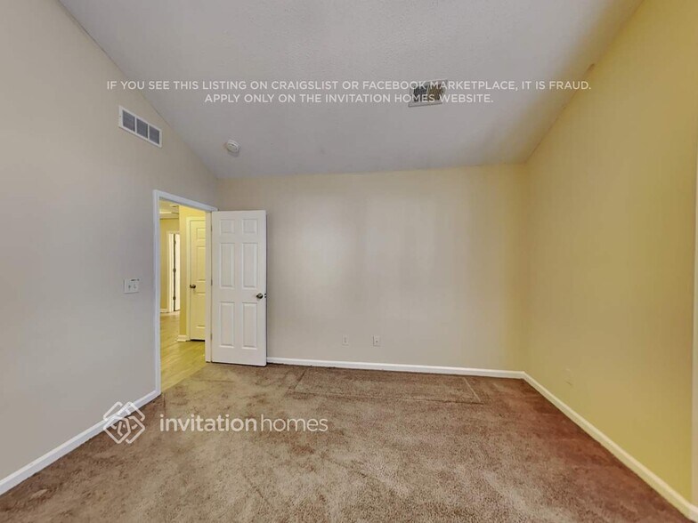 Building Photo - 2985 Binghampton Ln