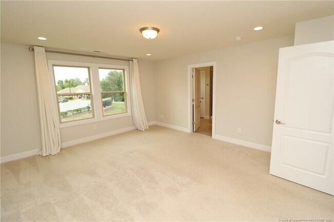 Building Photo - 410 Boscawen Ln
