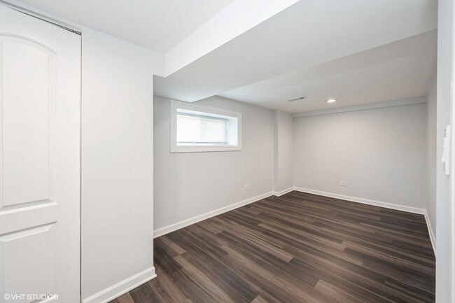 Building Photo - 6148 W Patterson Ave