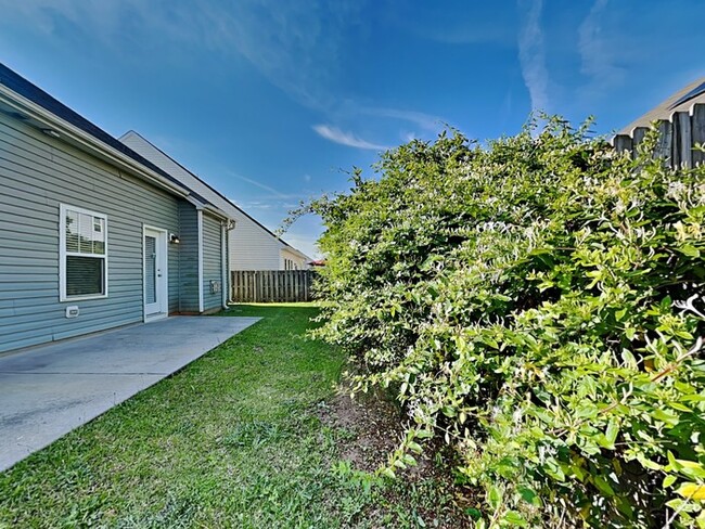 Building Photo - 265 Marsh Creek Dr